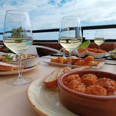 Milk-and-Honey-bar (24)